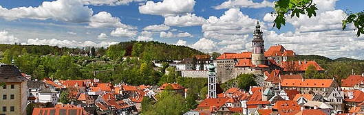Český Krumlov - v historickém centru, na ploše jen o něco větší než půl čtverečního kilometru, je soustředěno takové množství architektonických a kulturních památek, jakým se může pochlubit jen málo míst na světě., foto: Archiv Vydavatelství MCU s.r.o. Český Krumlov - v historickém centru, na ploše jen o něco větší než půl čtverečního kilometru, je soustředěno takové množství architektonických a kulturních památek, jakým se může pochlubit jen málo míst na světě., foto: Archiv Vydavatelství MCU s.r.o.