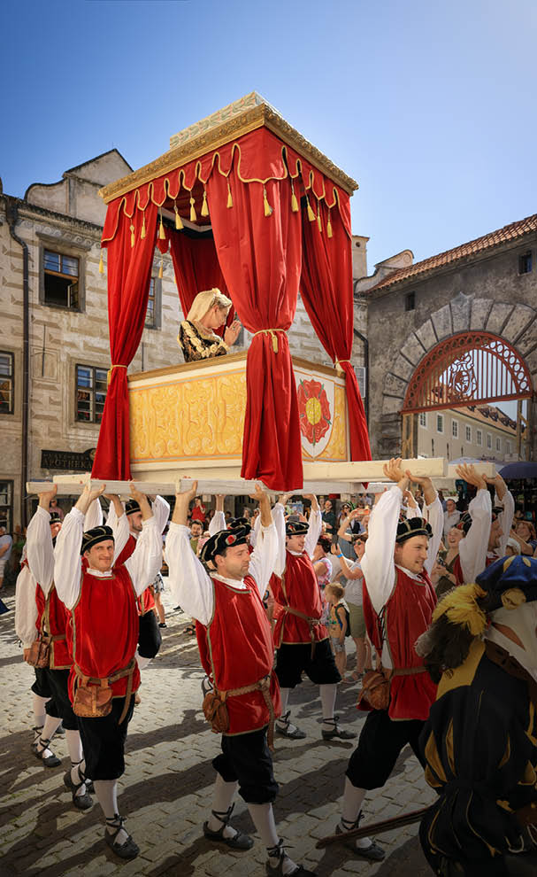 Slavnosti P tilist r  e  esk  Krumlov Foto: Libor Sv  ek, box@fotosvacek.cz instagram: fotosvacek